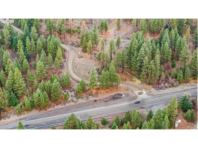 a black and white photo of a house