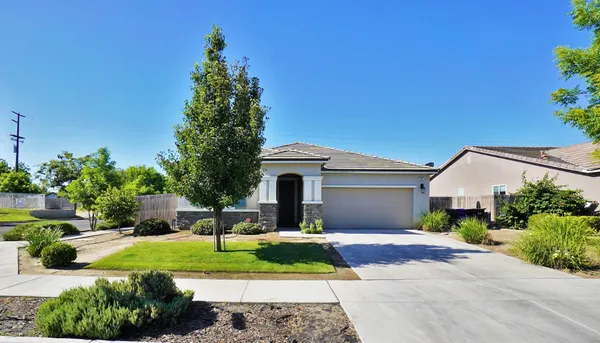$419,000 | 559 Ivory Street, Lemoore, CA 93245