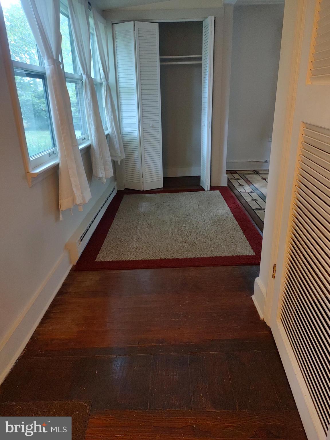 10412 Claiborne Road Claiborne, MD 21624 - Photo 13 of 35 Rugs included