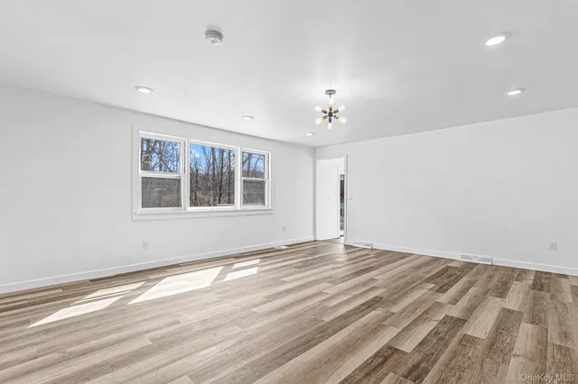 $650,000 | 786 North Clove Road, LaGrangeville, NY 12540