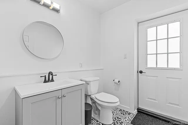 $650,000 | 786 North Clove Road, LaGrangeville, NY 12540