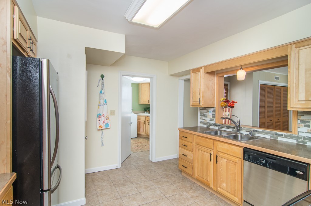 4234 Silsby Road University Heights, OH 44118 - Photo 7 of 25 Gallery Image 7