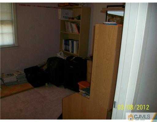 5 Barbara Place Edison, NJ 08817 - Photo 19 of 22 Gallery Image 19