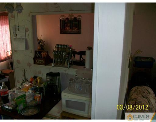 5 Barbara Place Edison, NJ 08817 - Photo 21 of 22 Gallery Image 21