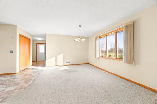 $285,000 | 417 Circle View Drive, Dassel, MN 55325