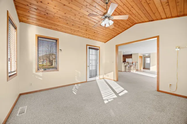 $285,000 | 417 Circle View Drive, Dassel, MN 55325