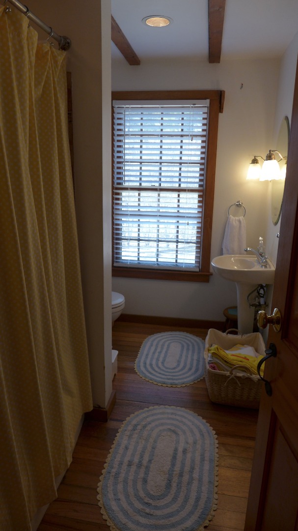 13 A Pine Tree Road Nantucket, MA 02554 - Photo 8 of 15 Gallery Image 8