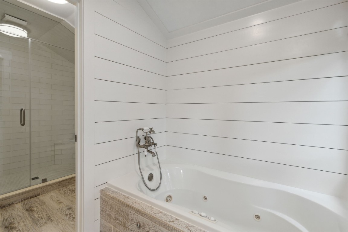 111 Sea Marsh Road Fernandina Beach, FL 32034 - Photo 16 of 31 Primary Bath