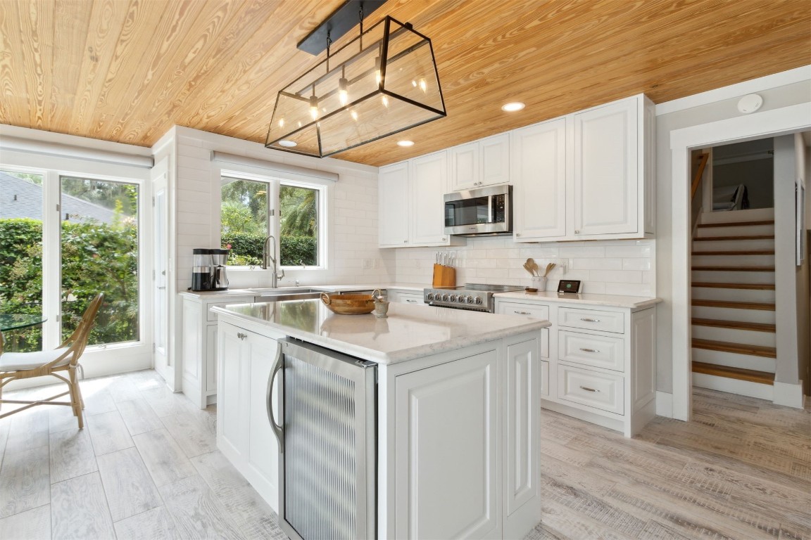 111 Sea Marsh Road Fernandina Beach, FL 32034 - Photo 3 of 31 Kitchen