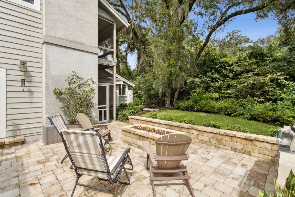 111 Sea Marsh Road Fernandina Beach, FL 32034 - Photo 10 of 31 Backyard Patio