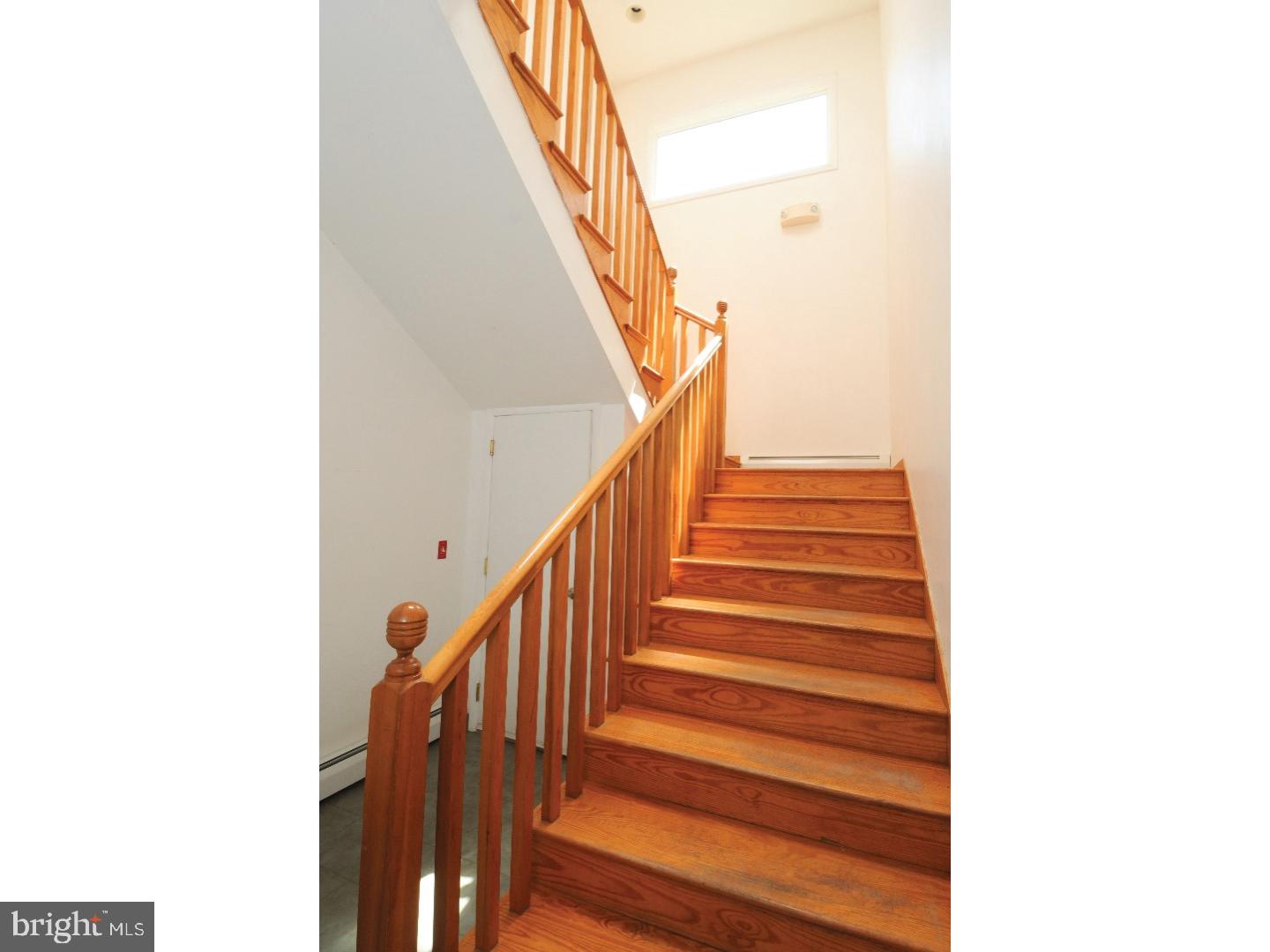 21 Risler Street Stockton, NJ 08559 - Photo 15 of 22 Foyer
