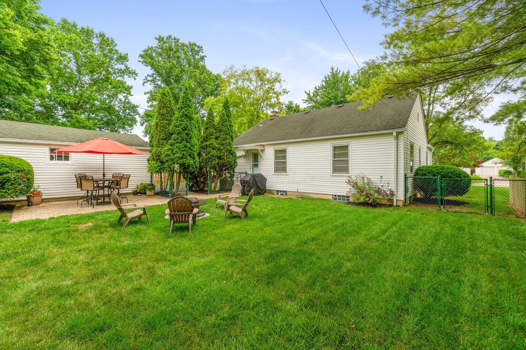 2222 Harwitch Road Columbus, OH 43221 - Photo 32 of 47 2222 Harwitch Rd (Exterior)-13