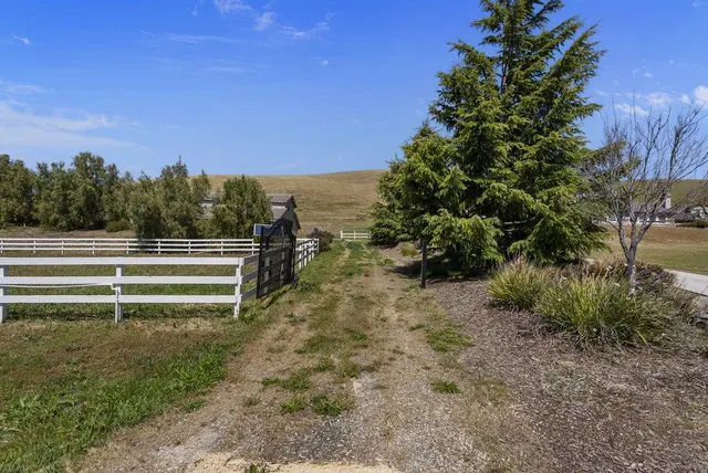 $1,350,000 | 5955 Diablo Hills Road, Tres Pinos, CA 95075