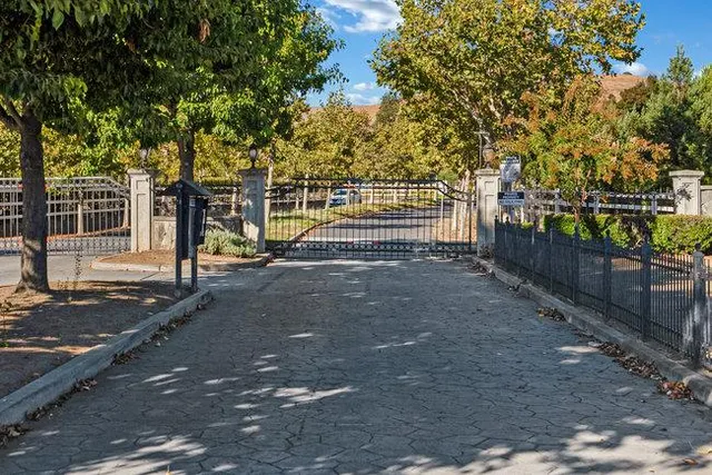 $1,350,000 | 5955 Diablo Hills Road, Tres Pinos, CA 95075