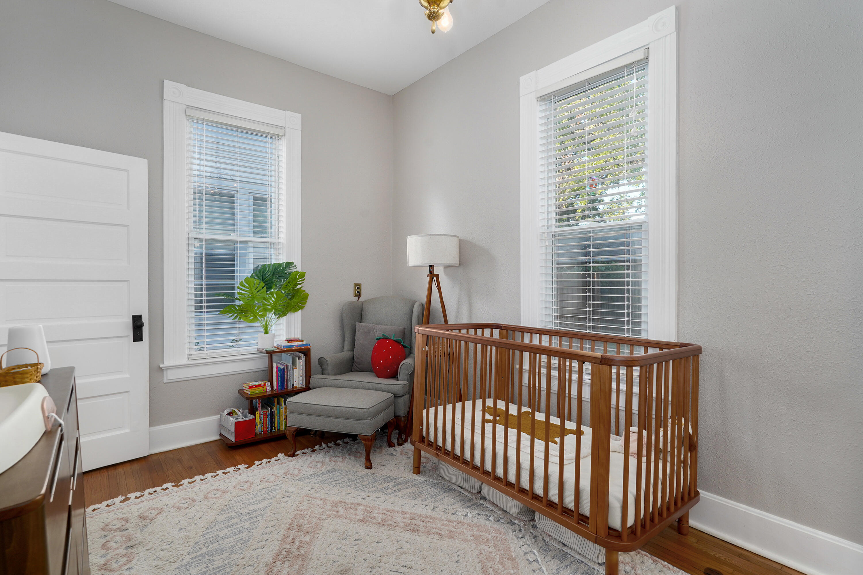 1351 North Summit Avenue Springfield, MO 65802 - Photo 20 of 39 1351 N Summit Ave-15