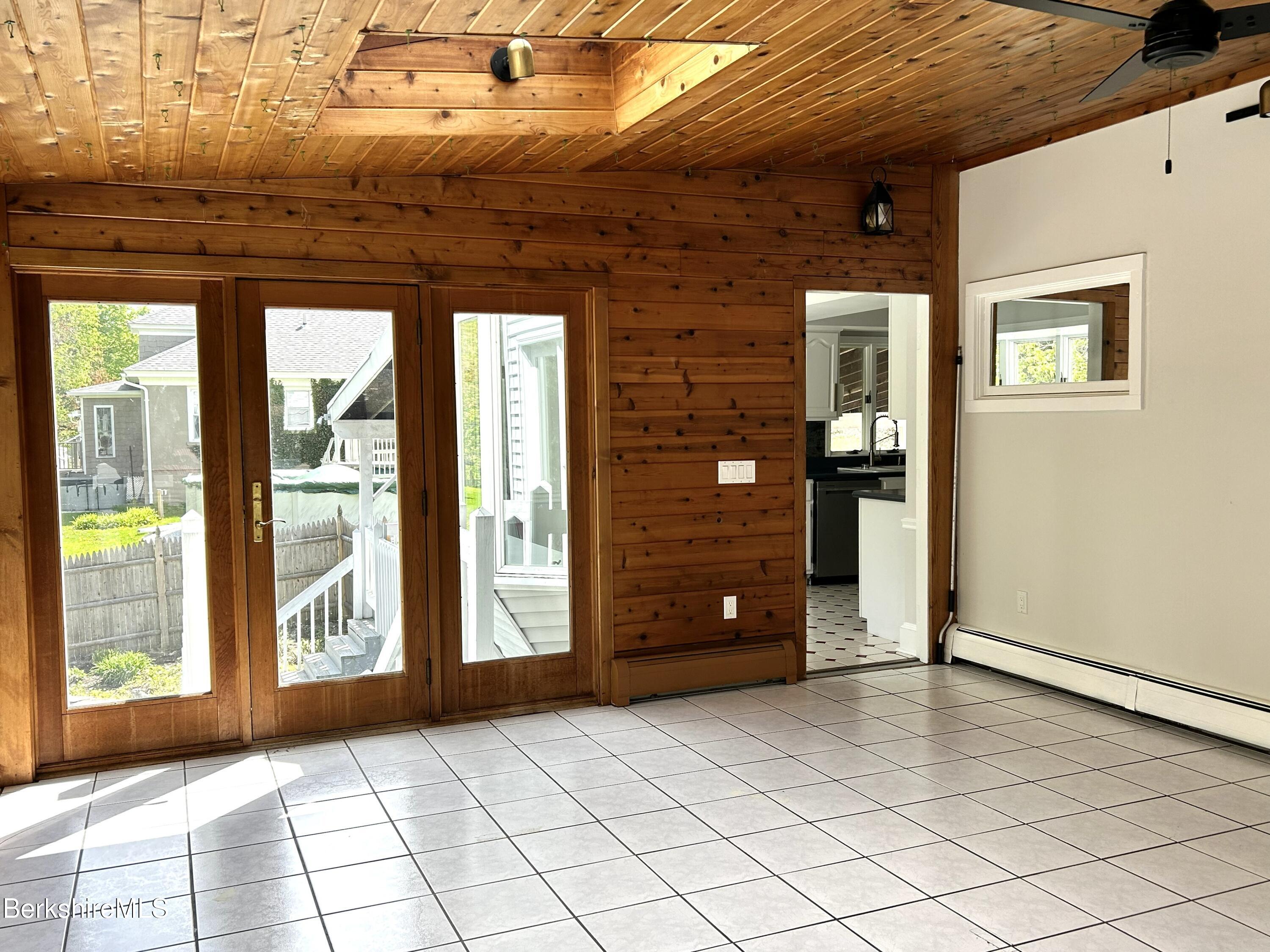 68 Ridge Avenue Pittsfield, MA 01201 - Photo 23 of 56 IMG_0026