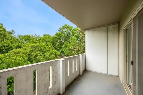 $85,000 | 1960 North Parkway Avenue, Unit 311, Memphis, TN 38112