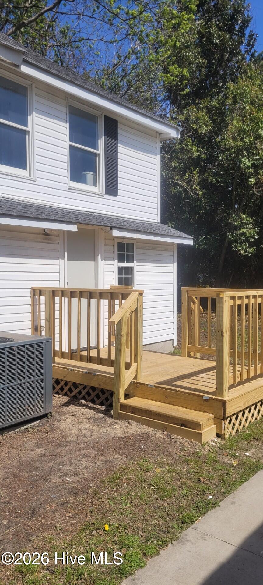 420 Perry Street Elizabeth City, NC 27909 - Photo 14 of 14 deck