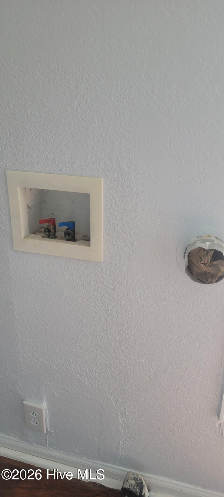 420 Perry Street Elizabeth City, NC 27909 - Photo 6 of 14 WD Hookup