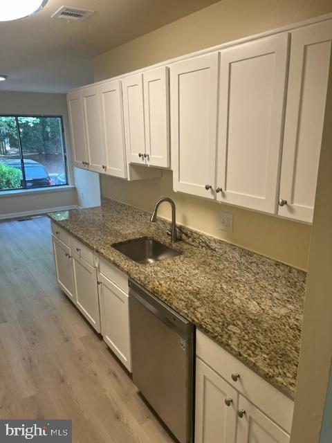 11730 Decade Court Reston, VA 20191 - Photo 14 of 17 Kitchen