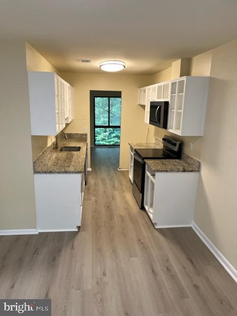 11730 Decade Court Reston, VA 20191 - Photo 17 of 17 kitchen