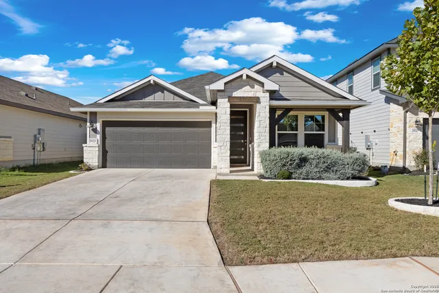 $2,500 | 29323 Frontier Way, San Antonio, TX 78260