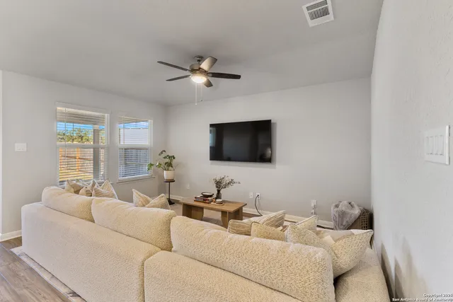 $2,500 | 29323 Frontier Way, San Antonio, TX 78260