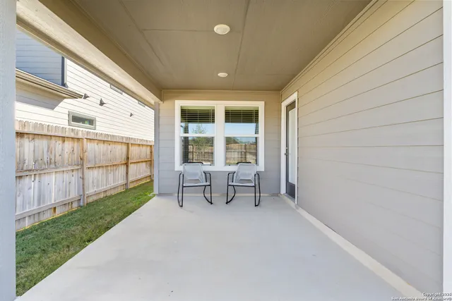 $2,500 | 29323 Frontier Way, San Antonio, TX 78260