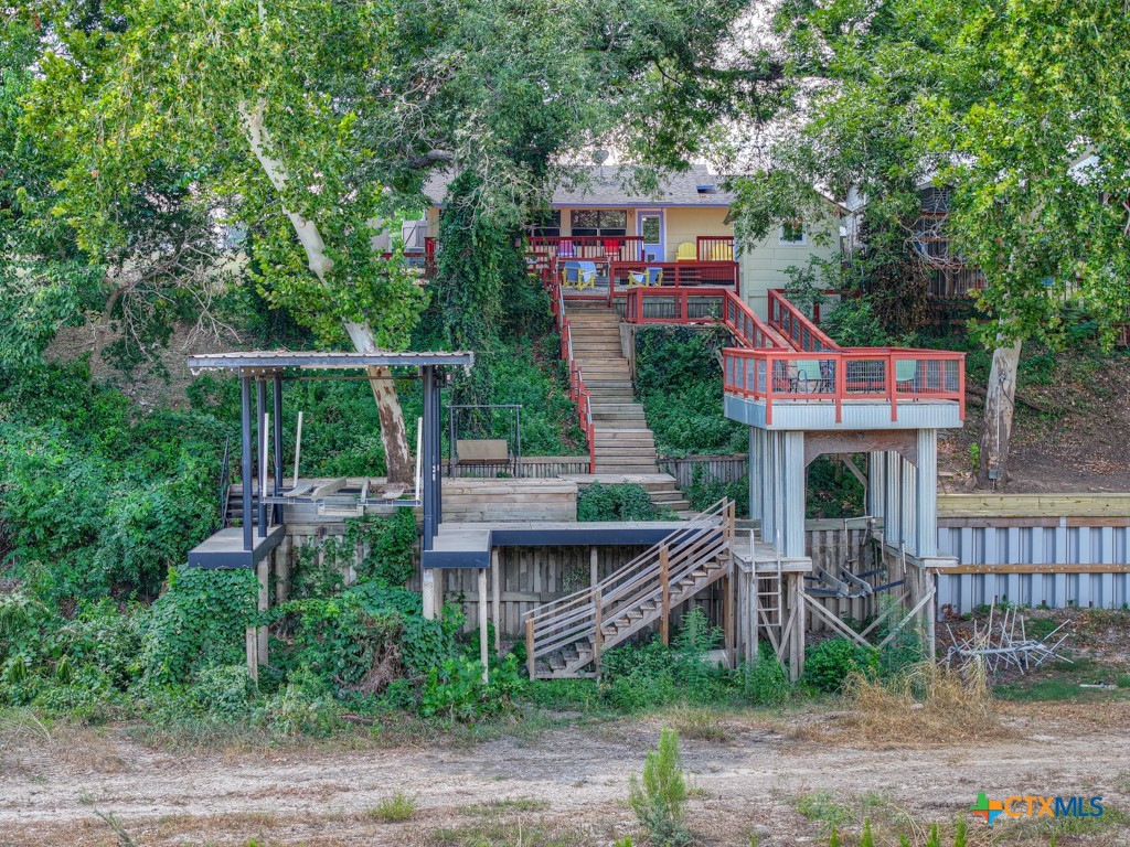 1015 Reiley Road Seguin, TX 78155 - Photo 38 of 41 a house view with a garden space