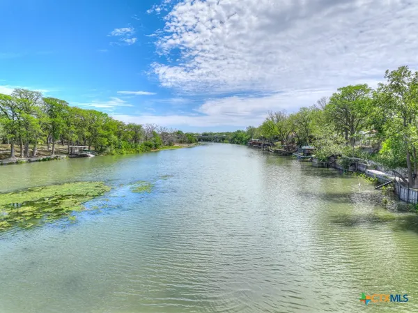 $2,600 | 1015 Reiley Road, Seguin, TX 78155
