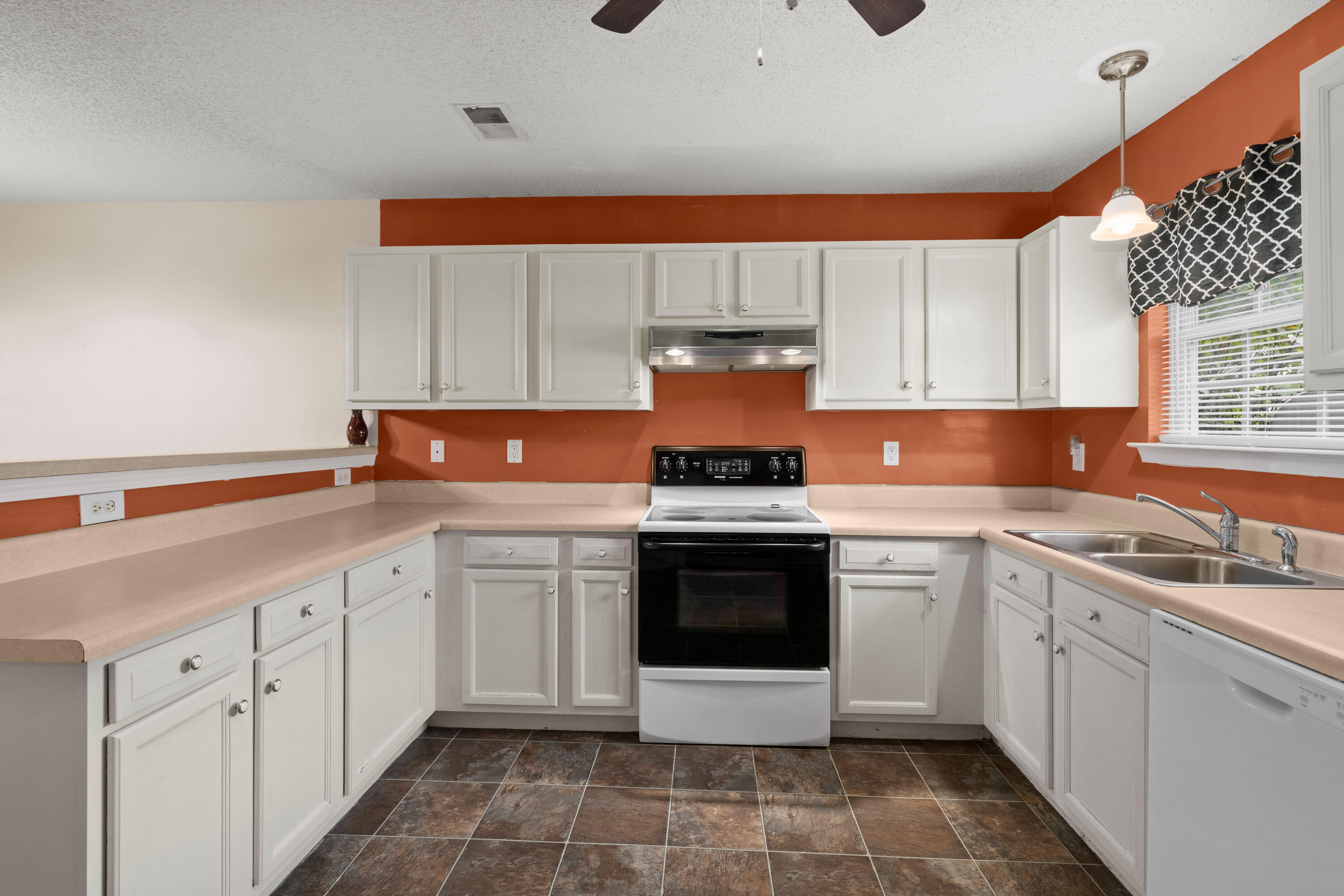 112 Spurrier Way, Unit B Moncks Corner, SC 29461 - Photo 10 of 22 12