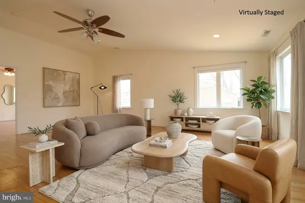 $2,200 | 118 Quaint Acres Drive, Silver Spring, MD 20904