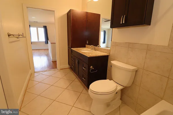 $2,200 | 118 Quaint Acres Drive, Silver Spring, MD 20904