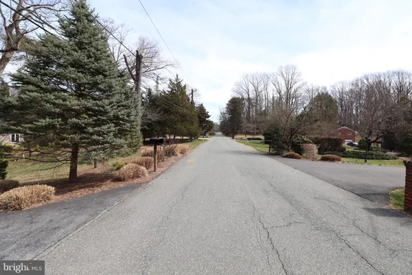 $2,200 | 118 Quaint Acres Drive, Silver Spring, MD 20904