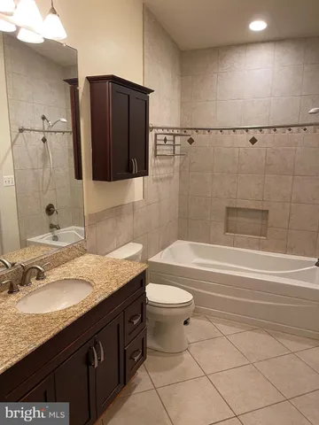 $2,200 | 118 Quaint Acres Drive, Silver Spring, MD 20904