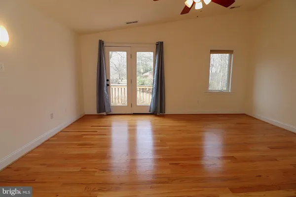 $2,200 | 118 Quaint Acres Drive, Silver Spring, MD 20904