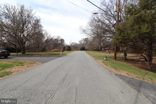 $2,200 | 118 Quaint Acres Drive, Silver Spring, MD 20904