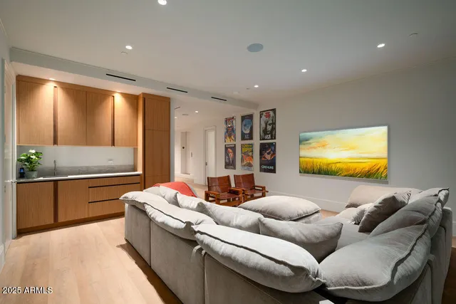 $18,888 | 50 West Palm Lane, Phoenix, AZ 85004