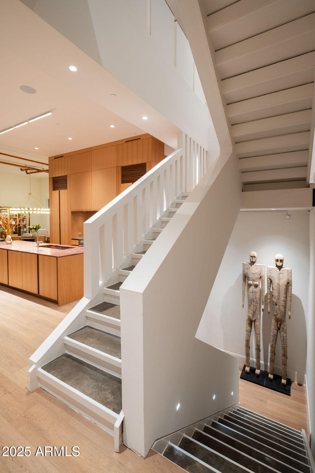 50 West Palm Lane Phoenix, AZ 85004 - Photo 2 of 69 001