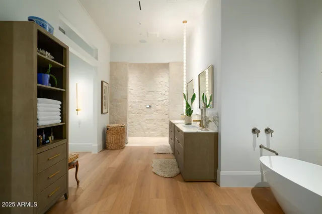 $18,888 | 50 West Palm Lane, Phoenix, AZ 85004