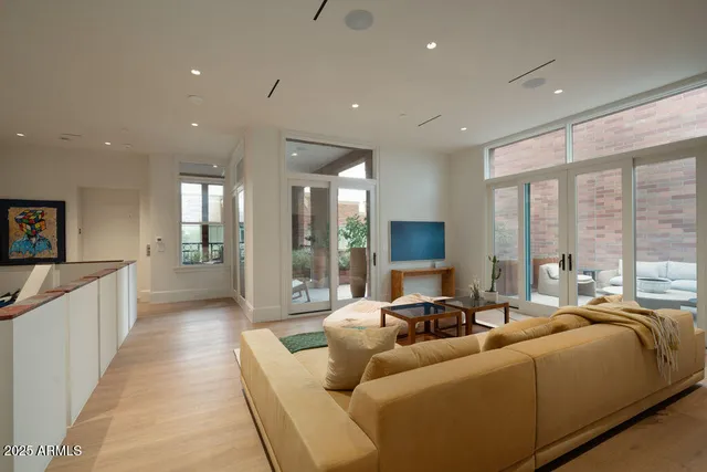 $18,888 | 50 West Palm Lane, Phoenix, AZ 85004