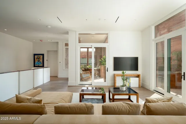 $18,888 | 50 West Palm Lane, Phoenix, AZ 85004