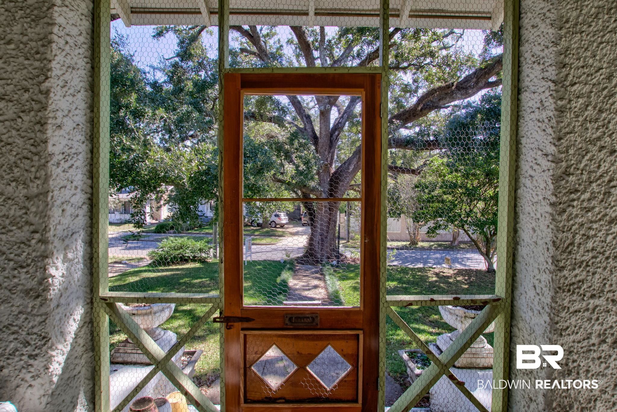 34 South Monterey Street Mobile, AL 36604 - Photo 9 of 47
