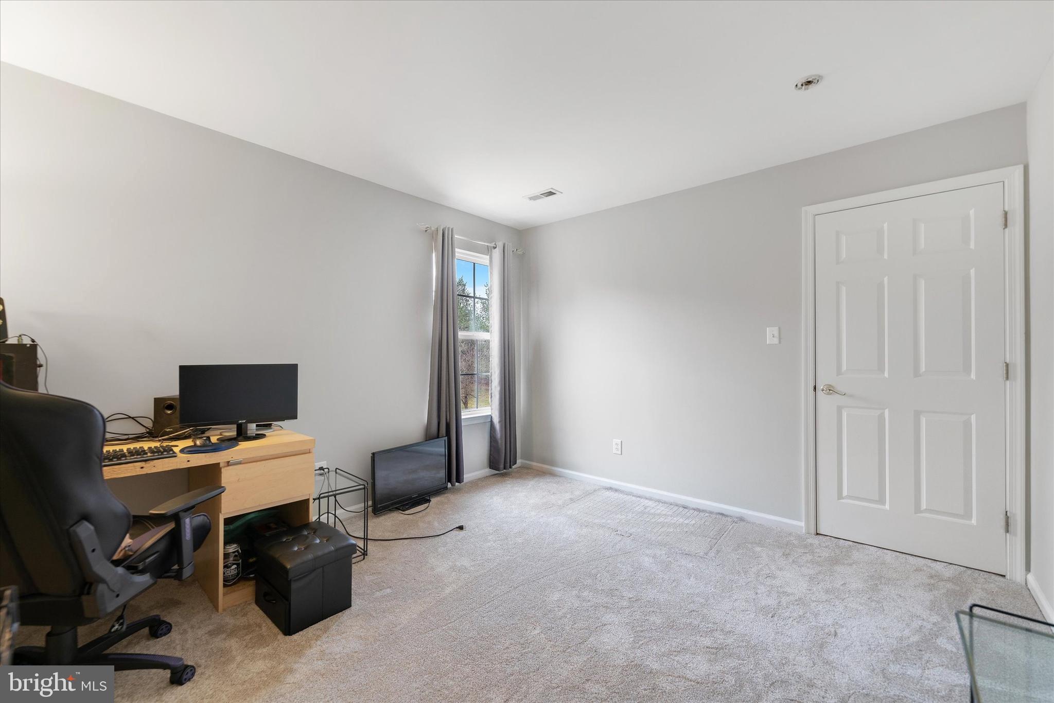 2237 Valley Road Jamison, PA 18929 - Photo 17 of 36