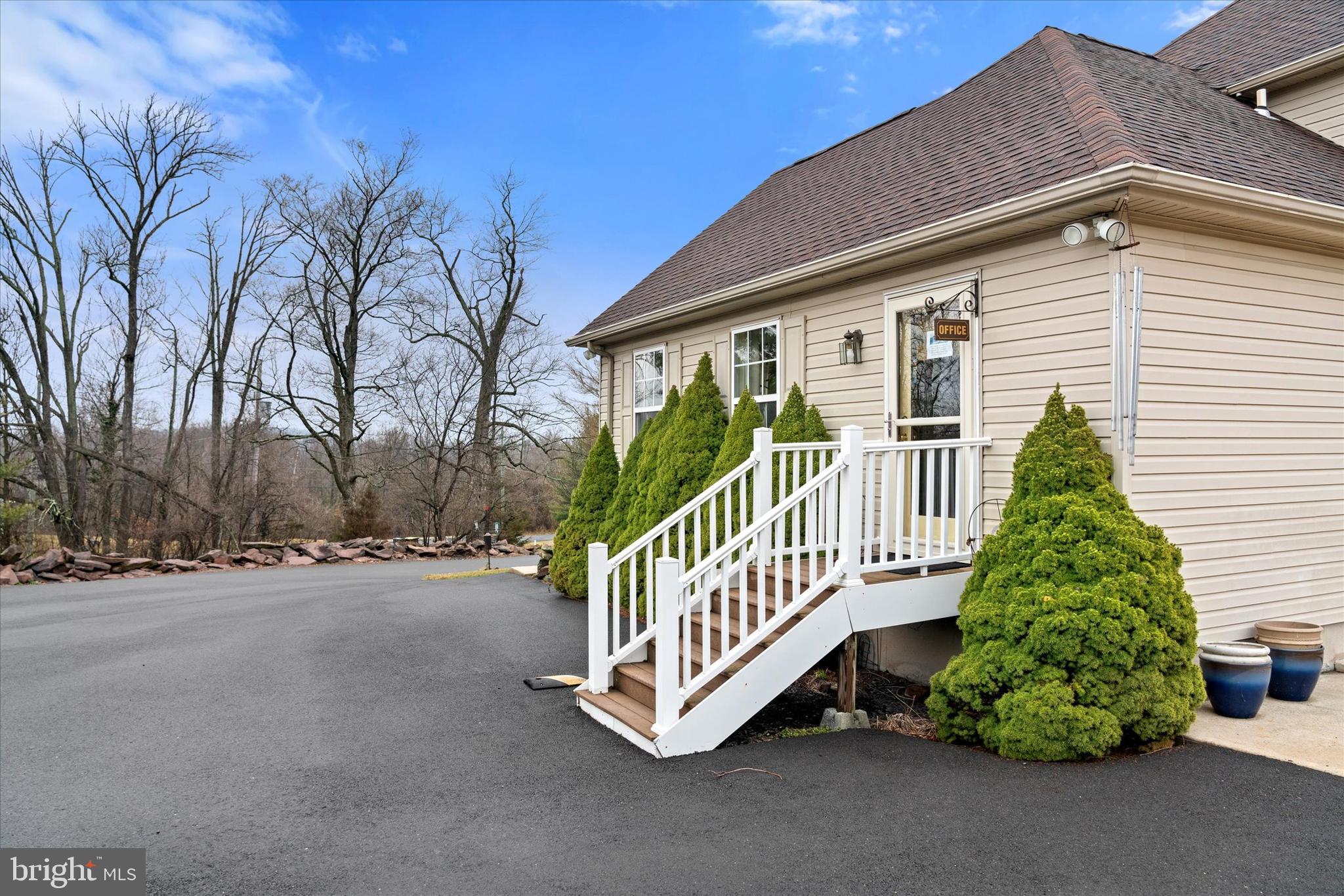 2237 Valley Road Jamison, PA 18929 - Photo 21 of 36