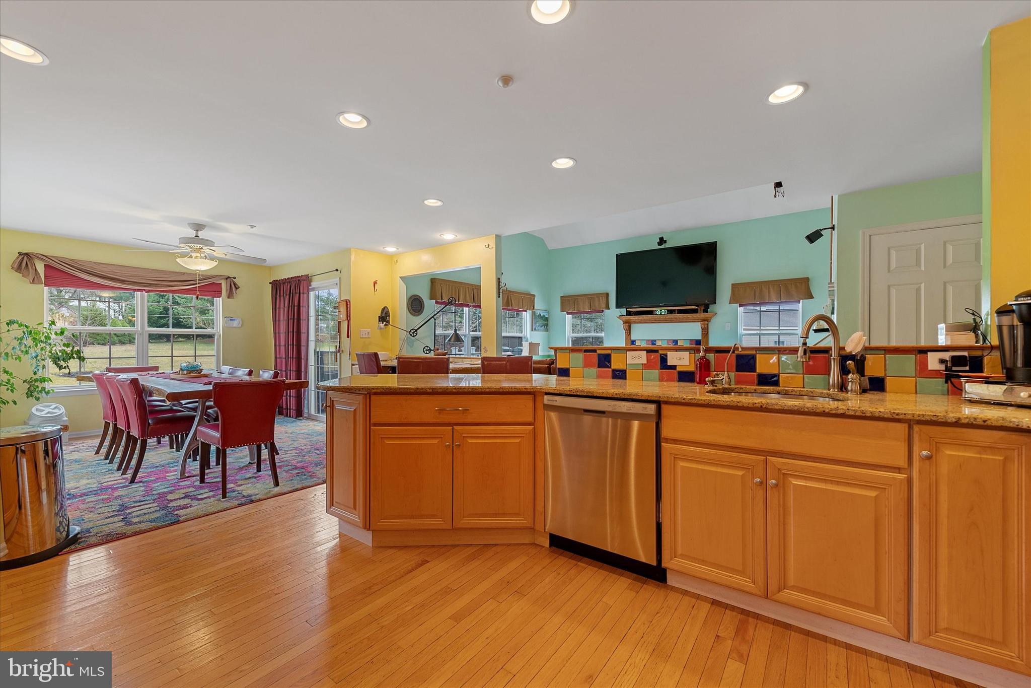 2237 Valley Road Jamison, PA 18929 - Photo 8 of 36