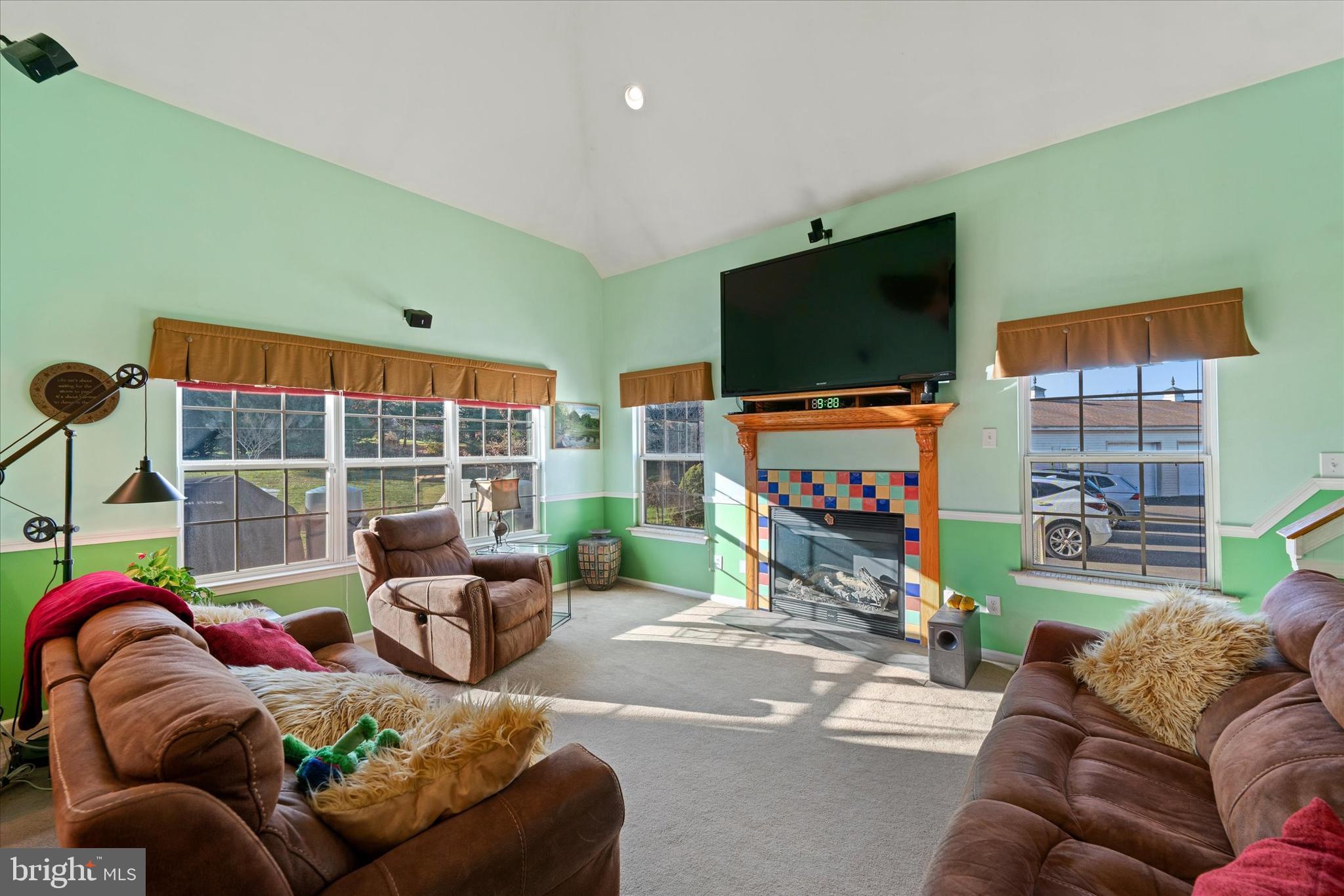 2237 Valley Road Jamison, PA 18929 - Photo 10 of 36