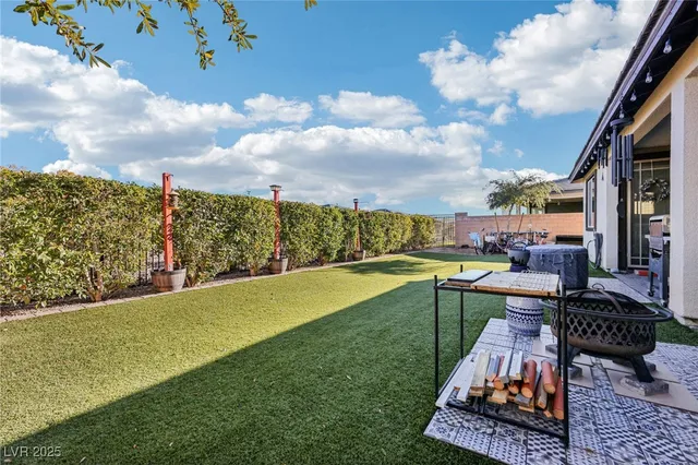 $330,000 | 4914 East Beacon Ridge Drive, Pahrump, NV 89061