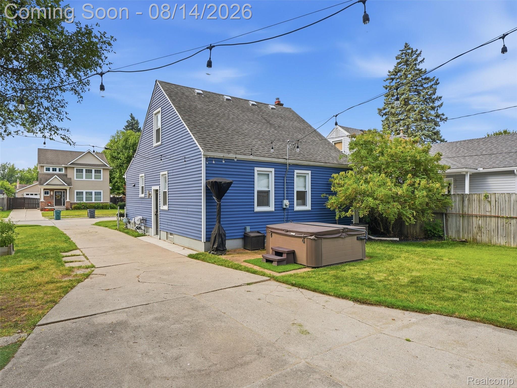2056 Cambridge Road Berkley, MI 48072 - Photo 19 of 25 38-DSC01602.jpg