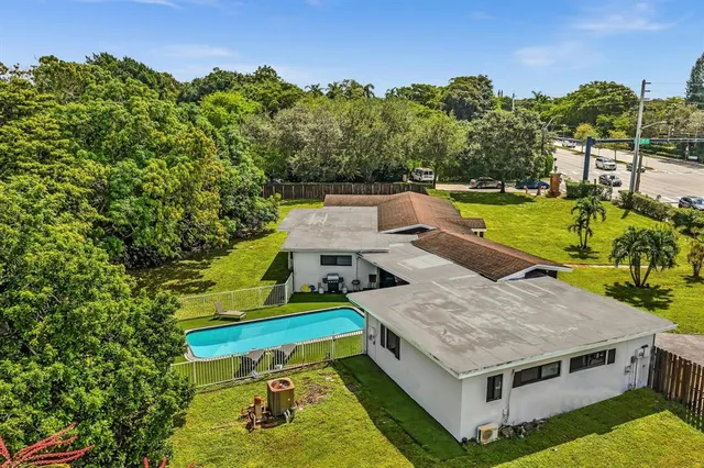 $979,900 | 5901 West Broward Boulevard, Plantation, FL 33317